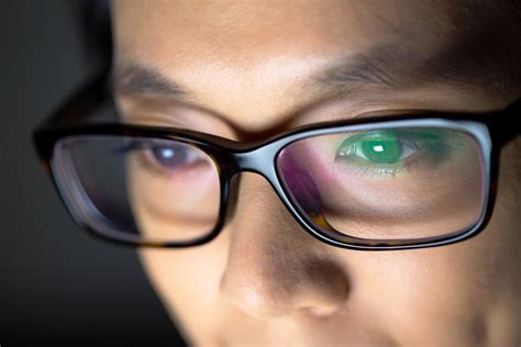 glasses to protect eyes from computer screen